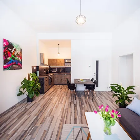 Artistic Urban Retreat Apartment Olomouc